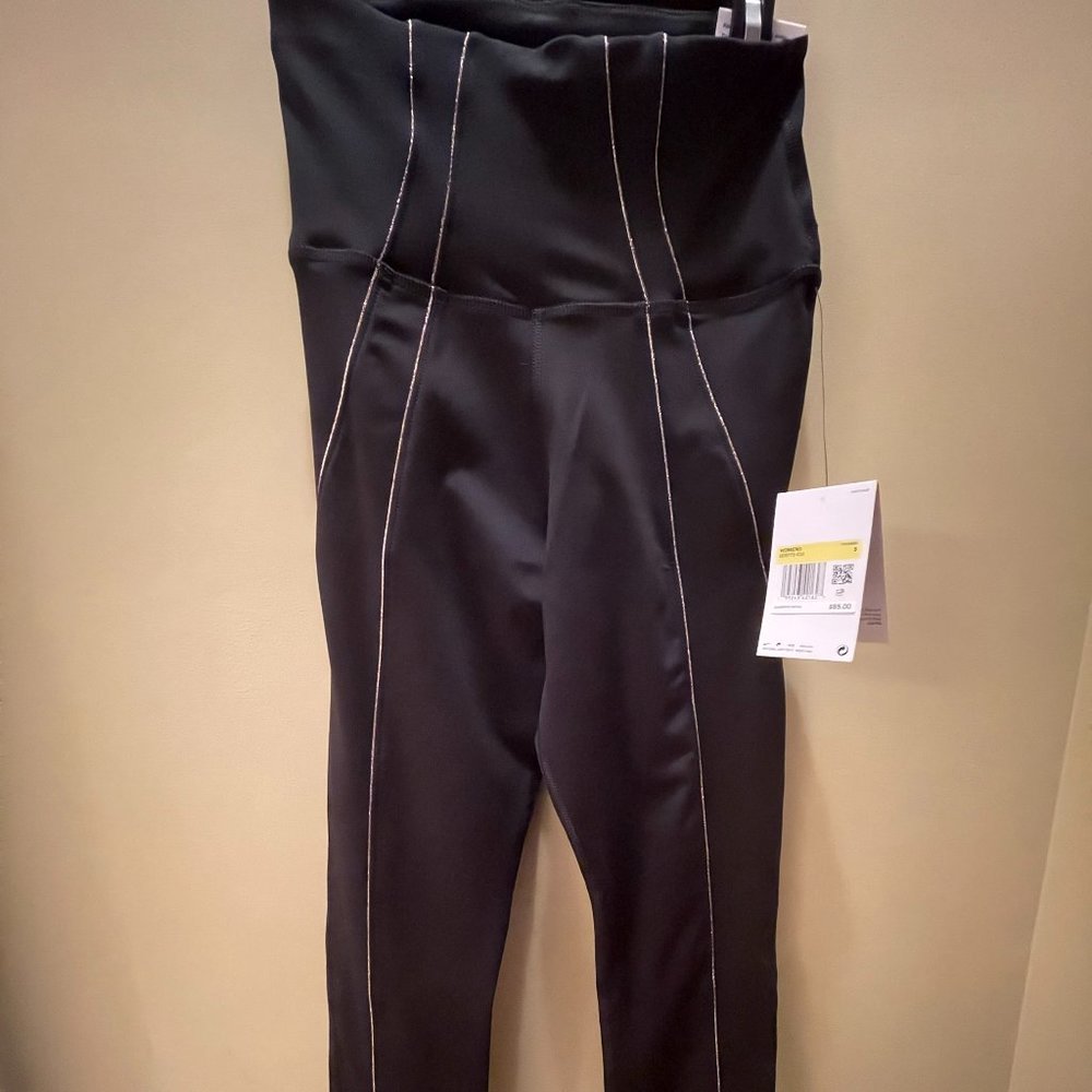 Nike, Women, X-Small, Stretchy, Black Yoga pants
